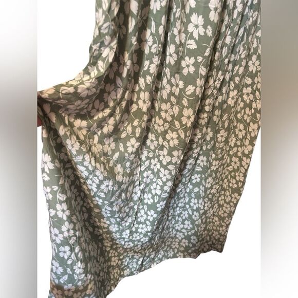 Floral Green Maxi Dress - Picture 7 of 12